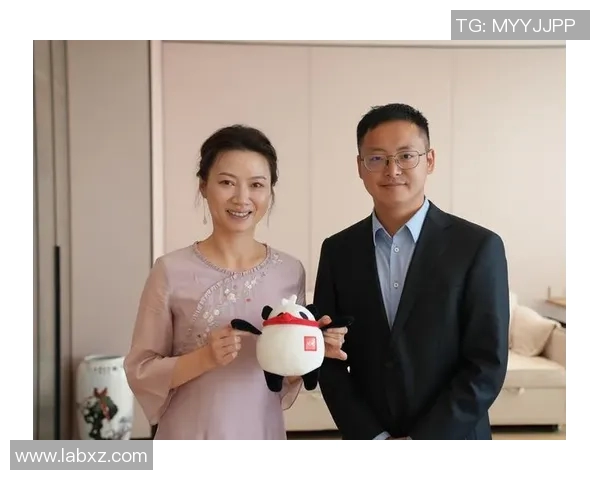 揭秘黄敏的足球成功之道与背后故事的专访分享 揭秘黄敏的足球成功之道与背后故事的专访分享